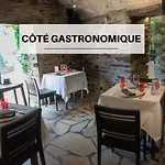 מלון Logis Domaine Du Moulin Cavier - Restaurants &