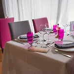 מלון Logis Domaine Du Moulin Cavier - Restaurants & אבריל