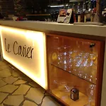 Logis Domaine Du Moulin Cavier - Restaurants &