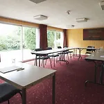 Hotel Logis Domaine Du Moulin Cavier - Restaurants &