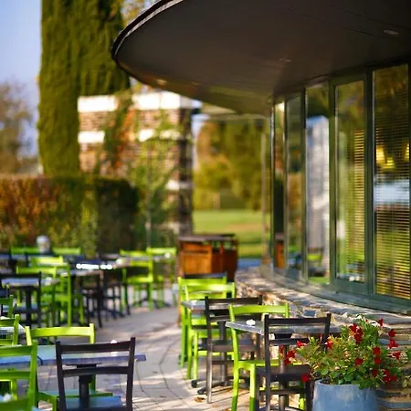 Logis Domaine Du Moulin Cavier - Restaurants & 3* Avrillé