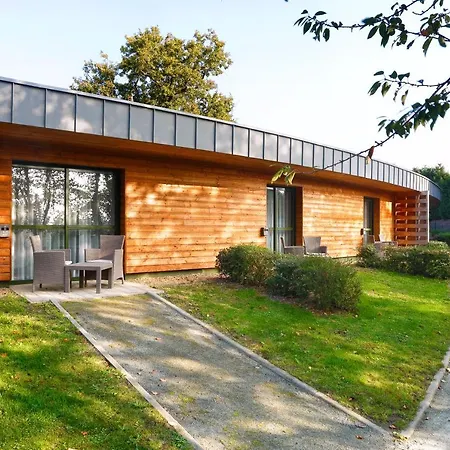 Logis Domaine Du Moulin Cavier Hotel 3*