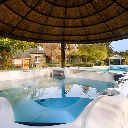 Logis Domaine Du Moulin Cavier Hotel