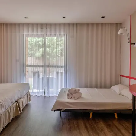 Logis Domaine Du Moulin Cavier - Restaurants & Avrillé