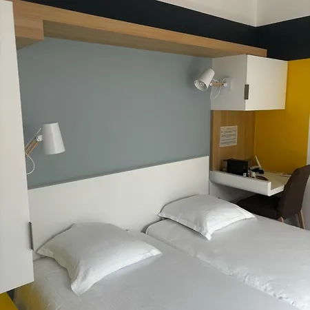 Hotel Logis Domaine Du Moulin Cavier 3*