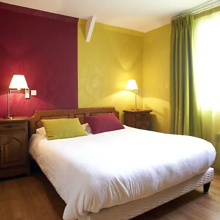 Logis Domaine Du Moulin Cavier - Restaurants & Hotel Avrillé