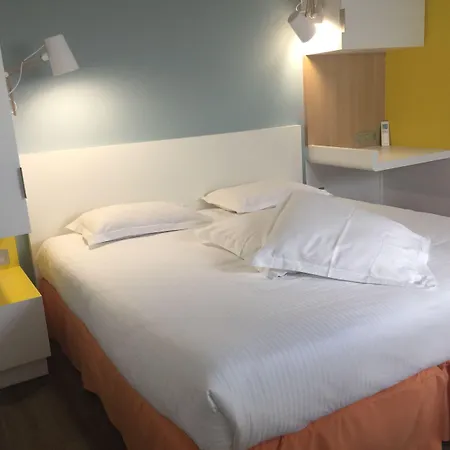 Logis Domaine Du Moulin Cavier - Restaurants & Avrillé