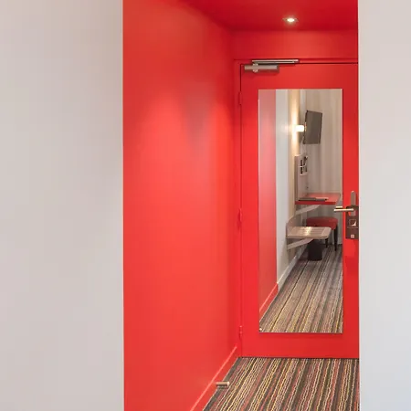 Otel Logis Domaine Du Moulin Cavier - Restaurants & Avrillé