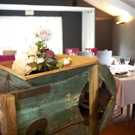 Logis Domaine Du Moulin Cavier - Restaurants & 3*