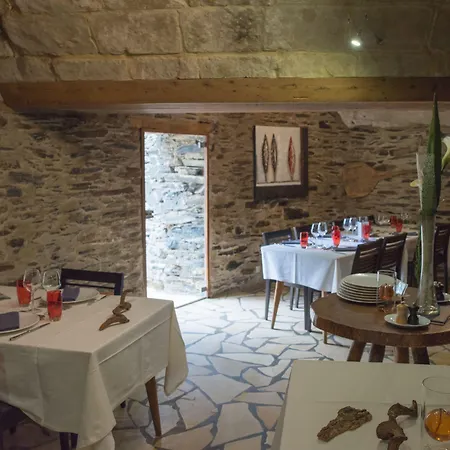 Logis Domaine Du Moulin Cavier - Restaurants &