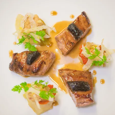 Logis Domaine Du Moulin Cavier - Restaurants & فندق