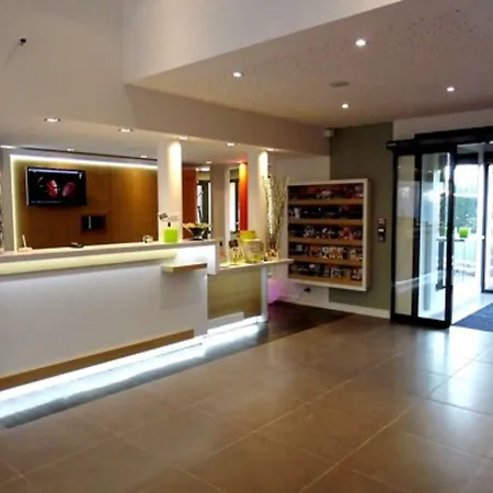 Logis Domaine Du Moulin Cavier 3* Avrillé