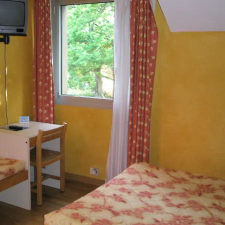 Logis Domaine Du Moulin Cavier Hotel 3*