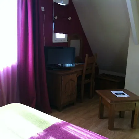 Logis Domaine Du Moulin Cavier Hotel 3*