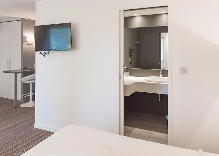 Logis Domaine Du Moulin Cavier Avrillé