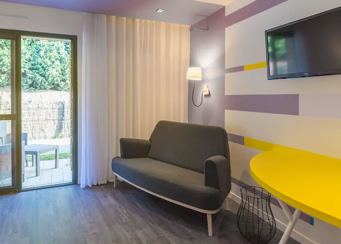 Logis Domaine Du Moulin Cavier - Restaurants&spa 3*