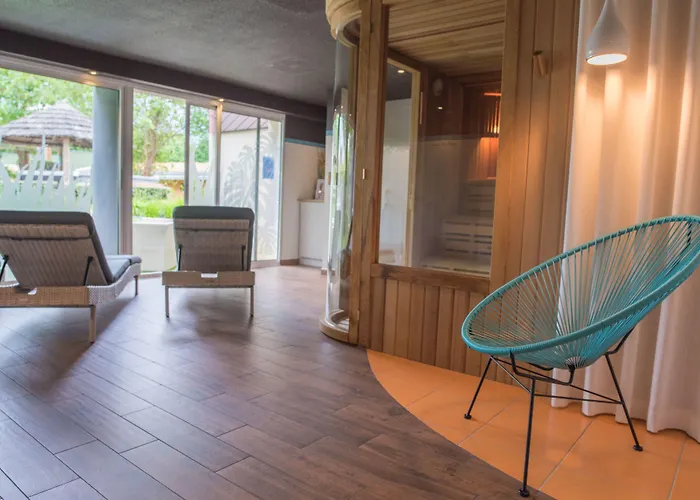 Hotel Logis Domaine Du Moulin Cavier