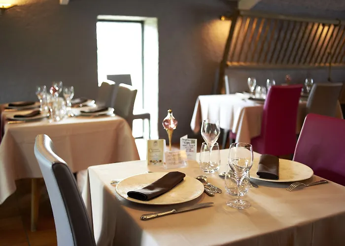 Logis Domaine Du Moulin Cavier Hotel 3*