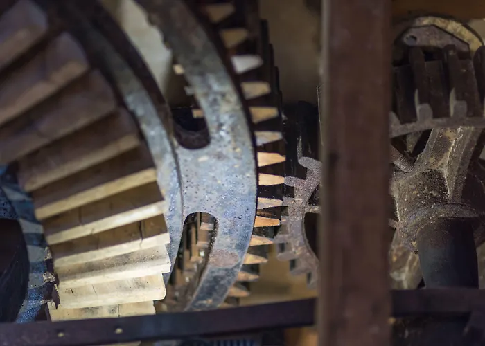 Hotel Logis Domaine Du Moulin Cavier Avrillé