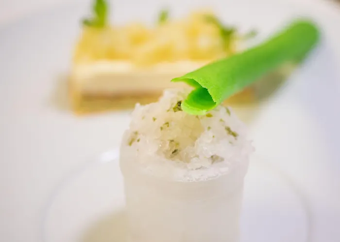 Logis Domaine Du Moulin Cavier Hotel Avrillé