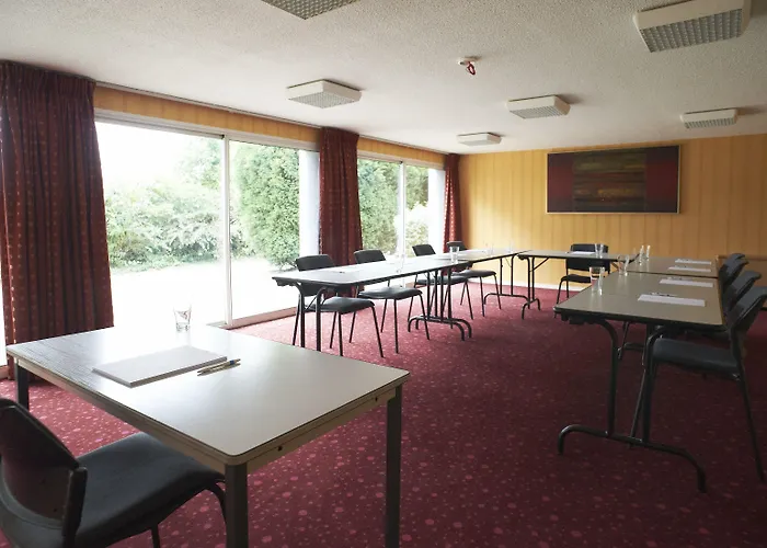 Hotel Logis Domaine Du Moulin Cavier