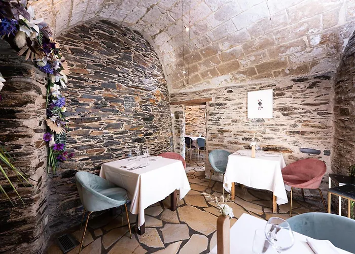 Logis Domaine Du Moulin Cavier - Restaurants&spa Hotel Avrillé