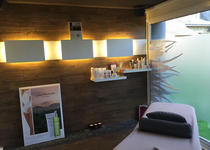 Hotel Logis Domaine Du Moulin Cavier